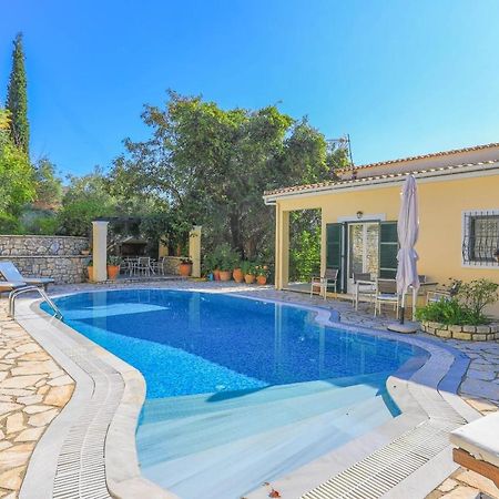 Villa Natasha Katávolos Esterno foto