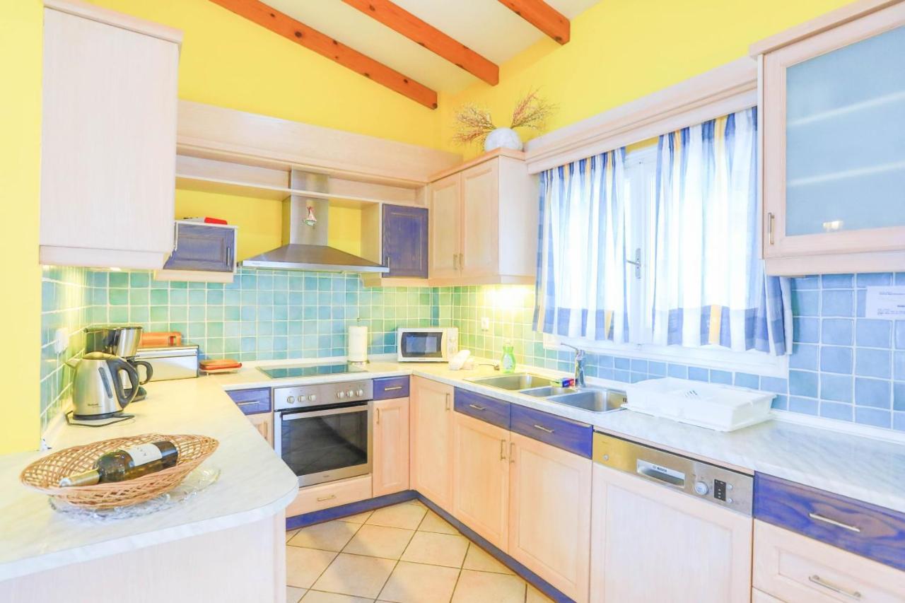 Villa Natasha Katávolos Esterno foto